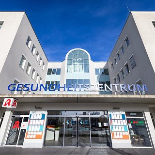 Außenansicht des Gesundheitszentrums Karlsfeld