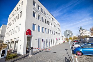 Parkmöglichkeiten am Gesundheitszentrum Karlsfeld